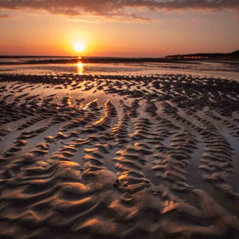 Zonsondergang op het strand; juni 2024; Burgh Haamstede, Zeeland. © 2025 Kees Hennen; www.hennen.nu | kees@hennen.nu